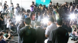 [포토에세이] 사진기자의 마지노선 '포토라인'