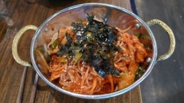 ‘생방송 투데이’ 1500원 물국수 VS 2500원 비빔국수…“양푼이 구포국수, 대체 어디야?”