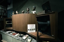 [장세영의 서울 숨은그림 찾기]LP 10만장과 함께하는 아날로그 여행… 압구정동 게스후