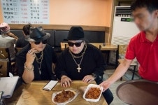 크레용팝 한솥밥 짠짠, 컬투쇼서 닭발 먹방? 대박