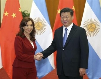 국빈 방문 아르헨 대통령, 중국인 조롱…‘L’과 ‘R’ 구별 못해