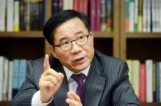 [프리미엄 투자 세미나] 이상진 신영자산운용 대표 “한 끼 굶더라도 투자할 때… 철강화학 등 ‘굴뚝株’ 유망...