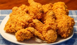 프라이드 치킨 칼로리, 양념 치킨과 비교해보니…양념은 살찌는 지름길