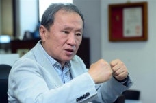[월드클래스를 향해] 김희용 동양물산기업 회장 “농기계 틈새시장 공략…매년 수출 20% 성장 목표”