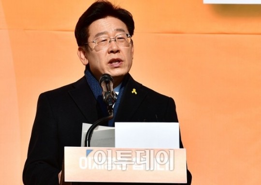 이재명 대통령, 공직자에게 청렴과 책임감 강조 돈은 천사의 모습을 한 마귀