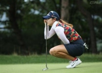 [KLPGA]1.김소이-박지영 -9, 3.최혜진 -8, 6.이정은6-김자영2 -7, 20.김세영-김지현 -3, 32.이미향 -1...보그너 2R 성적