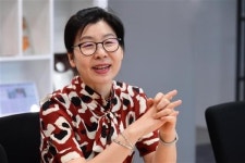 [中企, 유리천장을 깨다] 윤소라 유아이 대표 “산업용 테이프로 매출 200억… 한국의 3M 꿈꿔요”