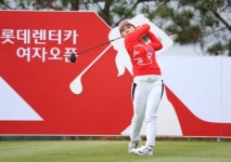 [KLPGA]1.김수지 -7, 2.이정은6 -6, 5.김지현 -5, 49.최혜진 E, 97.김효주 +3...롯데렌터카 1R 성적