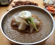 2TV 저녁 생생정보 리얼가왕, 4900원 물냉면+직화구이 돈쌈냉면…위치는?