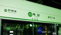 서울 지하철 2호선, 열차고장 여파 지연 운행…출근길에 또?