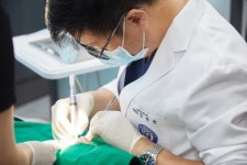 치과 임플란트, 건강보험 혜택 확대로 부담 줄어