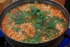 2TV 저녁 생생정보 리얼가왕, 5000원 어죽칼국수 맛집 서여사네·9000원 숯불 오리 쌈밥 정식 맛집 회전목마 쌈밥&오리…위치는?