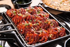 2TV 저녁 생생정보 7전 8기 부자의 탄생, 연탄 주꾸미구이 맛집 연탄불꼼장어·한우 고봉 불고기 전골과 시래기밥 맛집 일미옥 불고기... 