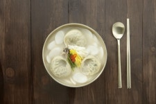 2TV 저녁 생생정보 가격파괴Why, 4500원 수제 만둣국 맛집 명동분식…위치는?