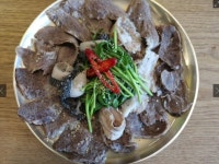 2TV 저녁 생생정보 그들이 반한 최강 맛집, 왕대창구이 맛집 잠실황소곱창·한우수육 맛집 언주옥…위치는?