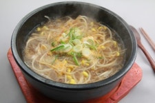 2TV 저녁 생생정보 리얼가왕, 3500원 김치콩나물 국밥 맛집 뚝도 시장 서울맛집·4900원 무한리필 즉석 떡볶이 맛집 상냥한 눈빛의 떡볶이... 