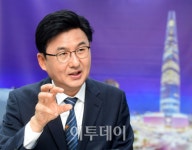 박성수 송파구청장 “아파트 35층 제한 부적절…잠실 토박이 주민들 시위 나서는 일 없길”