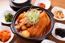 2TV 저녁 생생정보 고수의 부엌, 묵은지 닭볶음탕 맛집 호○○○○·황금짜장면 맛집 효○○