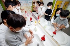 태안 어린이집 방역 뚫렸나…3일 동안 女 교사 유아 돌봤다