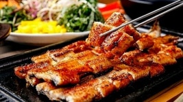 2TV 저녁 생생정보 전설의 맛, 50년 전통 수제 피순대전골 맛집 2○○○○·66년 전통 활력 충전 양념장어구이 맛집 우○○