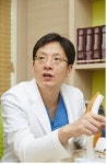 정답병원, 저소득층 노인 무릎 인공관절 수술비 지원