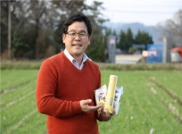 국산 앉은뱅이밀 활용 밀알영농조합법인 천병한 대표…3월 농촌융복합산업인