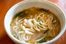 생방송 투데이 오늘방송맛집 - 인생 분식, 진심을 담아 전하는 행복 한 그릇 옛날 칼국수 맛집 홍○○○○○…인기 비결은?