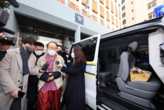 유튜버 상대 각종 불법 의혹 제기 손해배상 소송 1심서 송영길 패소