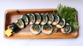 생방송 투데이 오늘방송맛집 - 자족식당, 입으로 맞는 봄 초록초록 산나물 김밥 맛집 김○○○…대박 비결은?