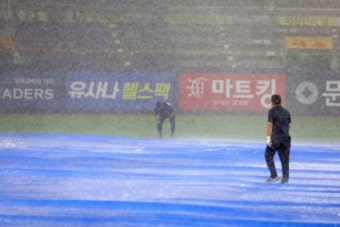 프로야구 '두산-삼성'·'한화-KIA' 경기 우천 취소…23일 더블헤더