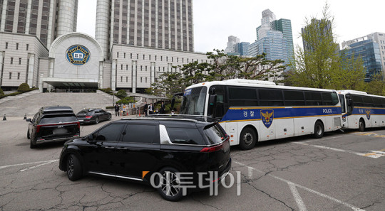 윤석열 재판, 지하주차장 출입 허용 확정