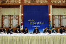 일자리 정부올인, 새 취업자 25만+α 목표