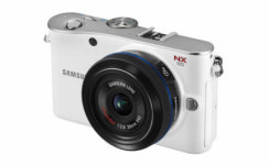 삼성전자, 홍콩서 NX100 최초 공개