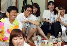 바이캠프안산지사 | 김문수, 대학생과 1박2일 밤샘토론