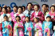 사할린동포, 고국 新교육에 “스빠시바”