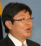 민주당 “유시민, 뭘 알고서 비판하시지?” 역공