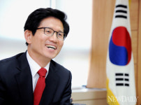 김문수 새누리, 박근혜 사당화..대선 승리 어렵다