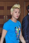 [포토]입장하는 준수, 파랑셔츠 잘 어울려~