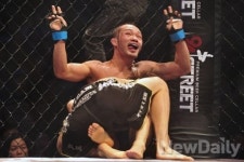 [포토]로드 FC 조남진, 일본 챔피언도 별 것 아니군!