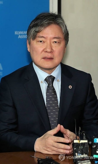 공정위, 집단휴진 주도...노환규 前 의협회장 고발