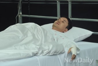 [포토]사랑이 이긴다, 마지막 씬 몰입하는 장현성