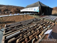 [포토] 남양주 땅굴 시추현장에서 채취한 코아시료