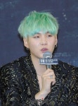 [포토] 방탄소년단, 슈가 파격적인 그린 컬러헤어