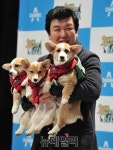[포토] 반려견 대중소와 행복한 미소짓는 주병진