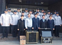 수안보농협, 중앙경찰학교에 노래방기계 전달