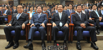 [포토] 선거결과 기다리는 더불민주당 국회의장 후보들
