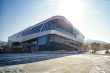 청주대 석우문화체육관 행사대관 ‘러시’