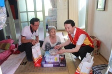 서대전우체국 집배원들, ‘1인1가정 보양식’ 눈길