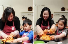 풀무원 뮤지엄김치간, 김장철 맞아 김치 체험 행사 진행