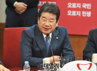 [포토] 새누리당 강석호 최고위원직 사퇴